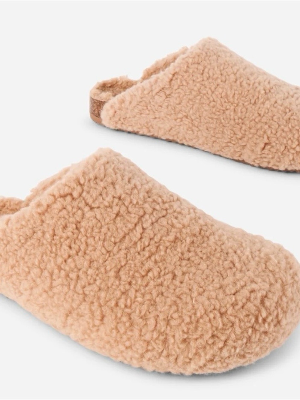 NWOT Tan Intentionally Blank Apres Slippers- never worn